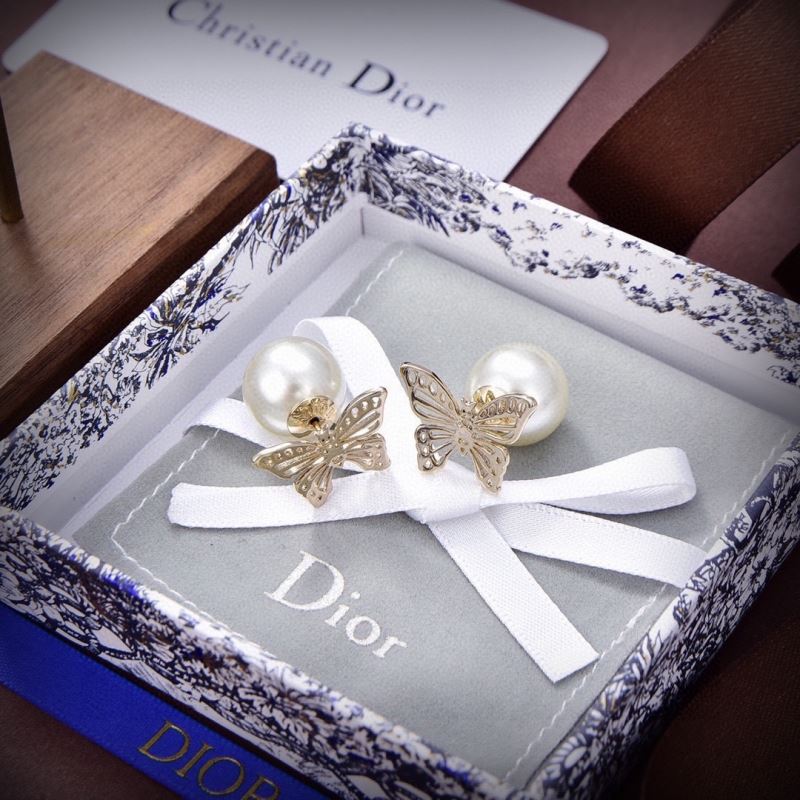 chr1st1an D10r earrings